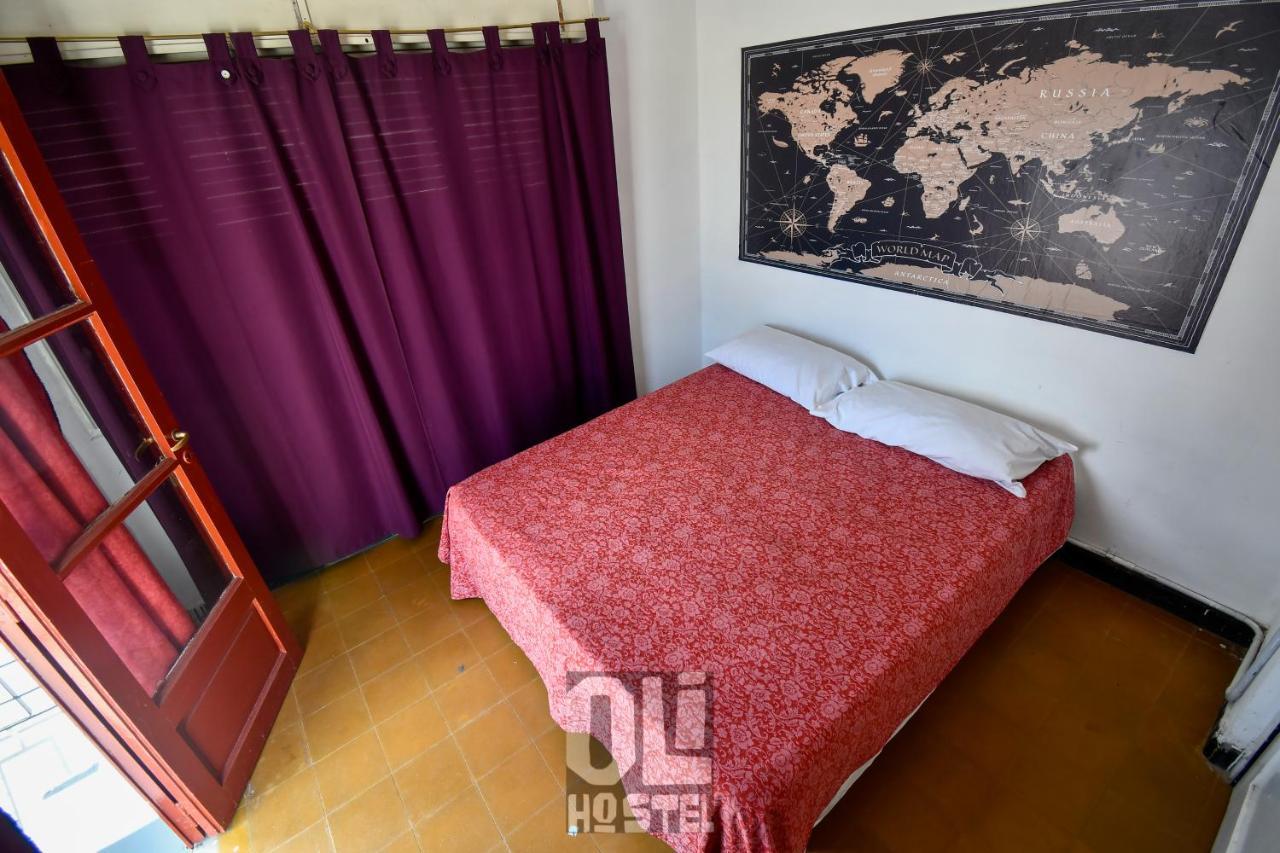 Oli Hostel Сан Рафаел Екстериор снимка
